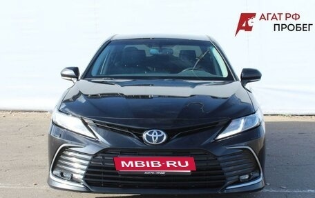 Toyota Camry, 2021 год, 3 102 000 рублей, 2 фотография