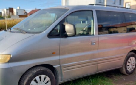 Hyundai Starex I рестайлинг, 2003 год, 610 000 рублей, 3 фотография