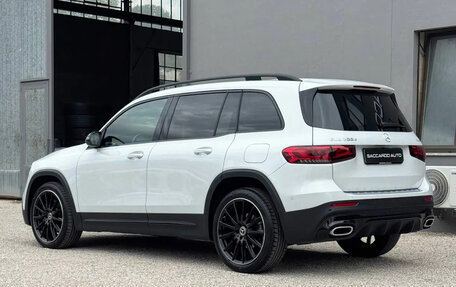 Mercedes-Benz GLB, 2023 год, 4 150 000 рублей, 3 фотография
