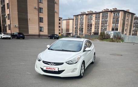 Hyundai Avante, 2012 год, 970 000 рублей, 2 фотография