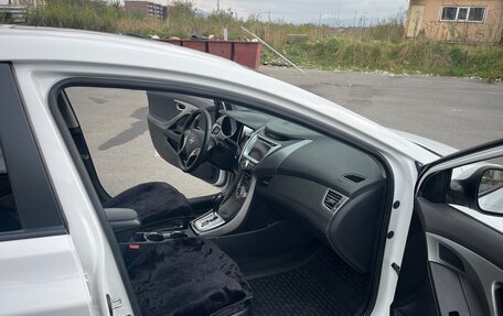 Hyundai Avante, 2012 год, 970 000 рублей, 6 фотография