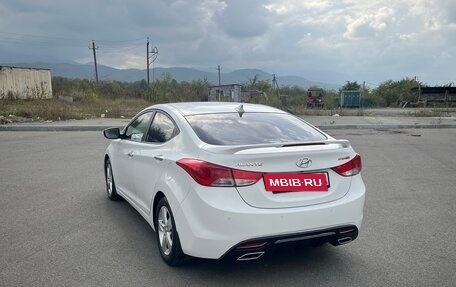 Hyundai Avante, 2012 год, 970 000 рублей, 4 фотография