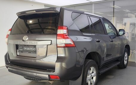 Toyota Land Cruiser Prado 150 рестайлинг, 2016 год, 3 500 000 рублей, 5 фотография