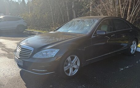 Mercedes-Benz S-Класс, 2013 год, 2 350 000 рублей, 3 фотография
