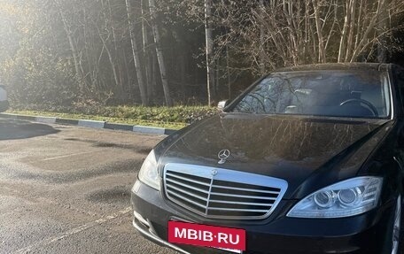 Mercedes-Benz S-Класс, 2013 год, 2 350 000 рублей, 2 фотография