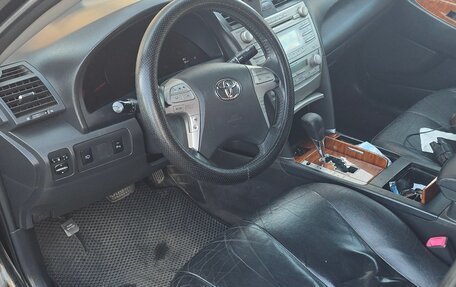Toyota Camry, 2010 год, 1 077 777 рублей, 2 фотография
