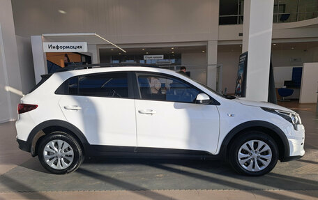 KIA Rio IV, 2022 год, 1 980 000 рублей, 4 фотография
