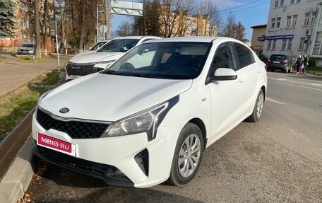 KIA Rio IV, 2020 год, 1 210 000 рублей, 5 фотография