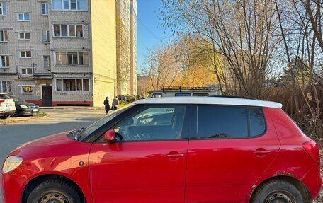Skoda Fabia II, 2009 год, 240 000 рублей, 2 фотография