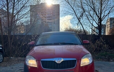 Skoda Fabia II, 2009 год, 240 000 рублей, 3 фотография