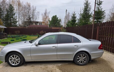 Mercedes-Benz E-Класс, 2003 год, 495 000 рублей, 4 фотография