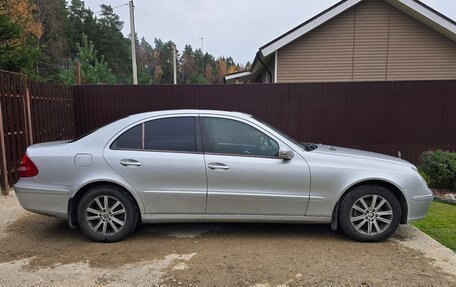 Mercedes-Benz E-Класс, 2003 год, 495 000 рублей, 3 фотография