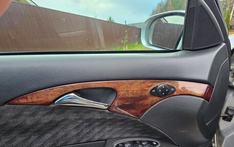 Mercedes-Benz E-Класс, 2003 год, 495 000 рублей, 6 фотография