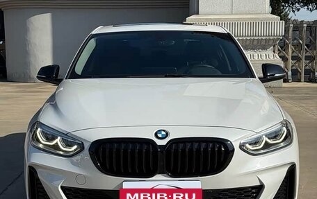 BMW 1 серия, 2023 год, 1 580 000 рублей, 2 фотография
