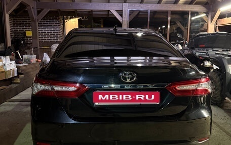 Toyota Camry, 2023 год, 3 900 000 рублей, 10 фотография