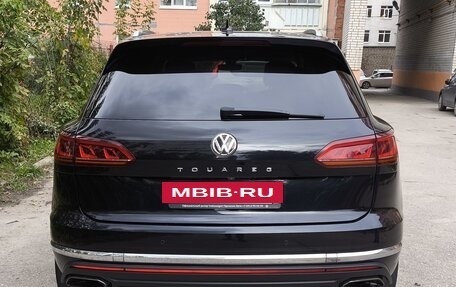 Volkswagen Touareg III, 2020 год, 3 600 000 рублей, 2 фотография