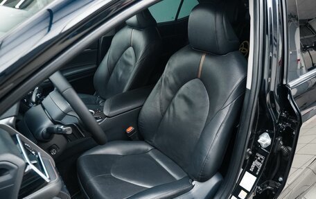 Toyota Camry, 2018 год, 2 559 000 рублей, 10 фотография