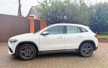 Mercedes-Benz GLA, 2020 год, 4 500 000 рублей, 4 фотография
