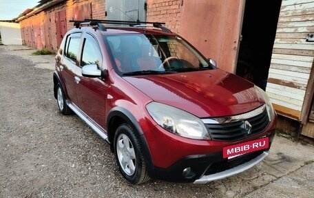 Renault Sandero I, 2012 год, 630 000 рублей, 2 фотография
