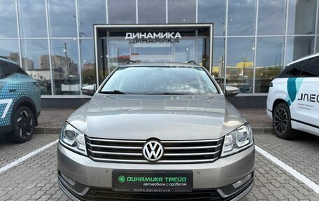 Volkswagen Passat B7, 2013 год, 899 000 рублей, 2 фотография