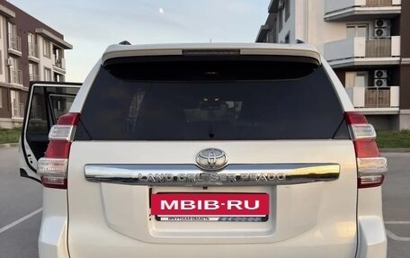 Toyota Land Cruiser Prado 150 рестайлинг, 2016 год, 4 100 000 рублей, 5 фотография