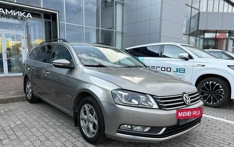 Volkswagen Passat B7, 2013 год, 899 000 рублей, 3 фотография