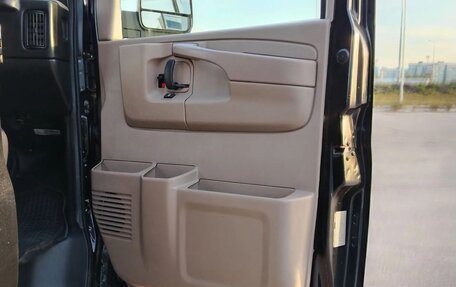 Chevrolet Express II, 2012 год, 2 650 000 рублей, 9 фотография