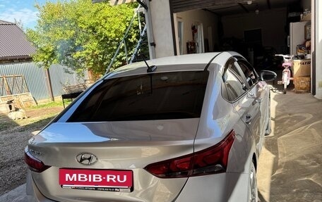 Hyundai Solaris II рестайлинг, 2021 год, 1 550 000 рублей, 9 фотография