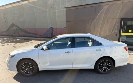 Toyota Camry, 2017 год, 2 350 000 рублей, 8 фотография