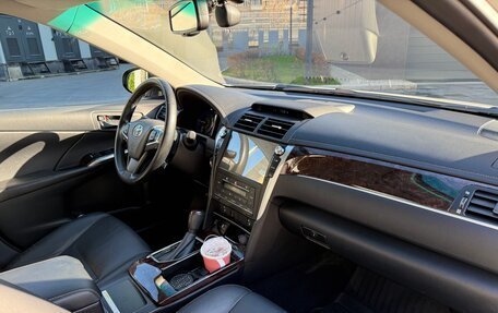 Toyota Camry, 2017 год, 2 350 000 рублей, 11 фотография
