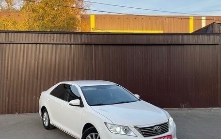 Toyota Camry, 2014 год, 1 530 000 рублей, 2 фотография