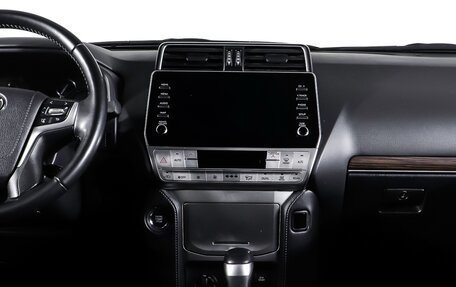 Toyota Land Cruiser Prado 150 рестайлинг, 2021 год, 5 350 000 рублей, 10 фотография