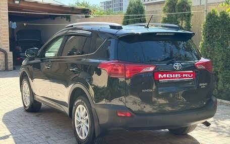 Toyota RAV4, 2014 год, 2 200 000 рублей, 3 фотография