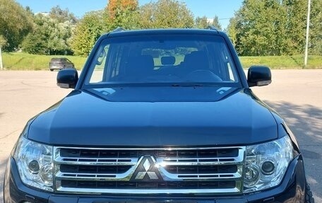 Mitsubishi Pajero IV рестайлинг 2, 2007 год, 1 800 000 рублей, 2 фотография