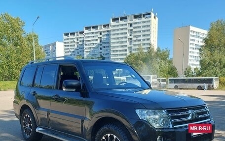 Mitsubishi Pajero IV рестайлинг 2, 2007 год, 1 800 000 рублей, 5 фотография