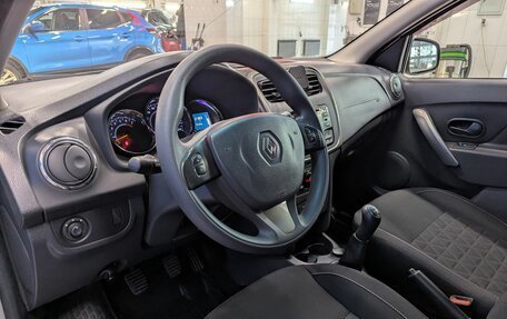 Renault Sandero II рестайлинг, 2015 год, 989 000 рублей, 12 фотография