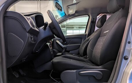 Renault Sandero II рестайлинг, 2015 год, 989 000 рублей, 11 фотография