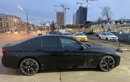 BMW 5 серия, 2021 год, 2 600 000 рублей, 3 фотография