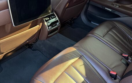 BMW 7 серия, 2017 год, 3 100 000 рублей, 11 фотография