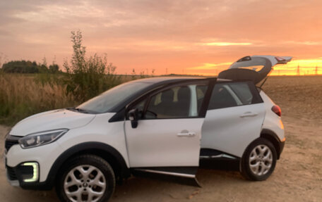 Renault Kaptur I рестайлинг, 2016 год, 1 200 000 рублей, 2 фотография