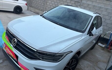 Volkswagen Tiguan II, 2021 год, 2 390 000 рублей, 3 фотография