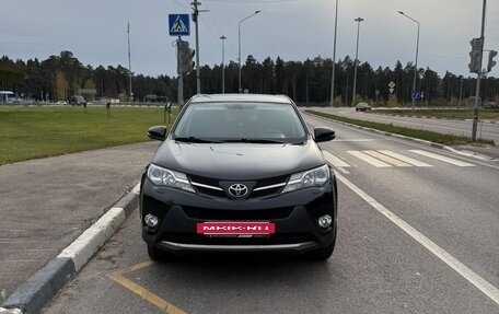 Toyota RAV4, 2014 год, 1 800 000 рублей, 3 фотография