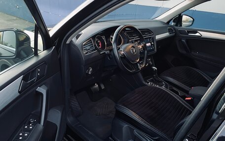 Volkswagen Tiguan II, 2018 год, 2 380 000 рублей, 10 фотография