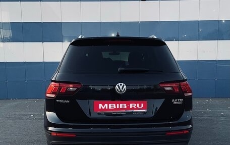 Volkswagen Tiguan II, 2018 год, 2 380 000 рублей, 5 фотография