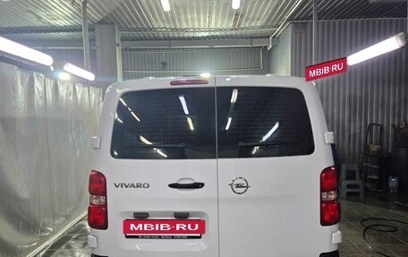 Opel Vivaro, 2021 год, 2 550 000 рублей, 3 фотография