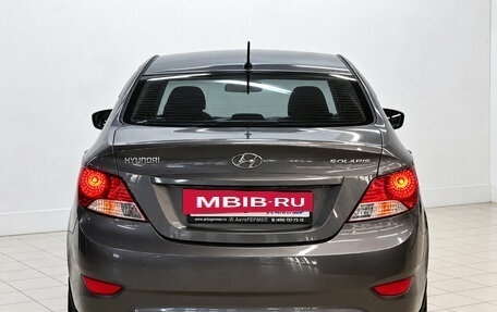 Hyundai Solaris II рестайлинг, 2011 год, 940 000 рублей, 3 фотография