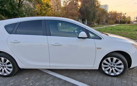 Opel Astra J, 2011 год, 665 000 рублей, 4 фотография