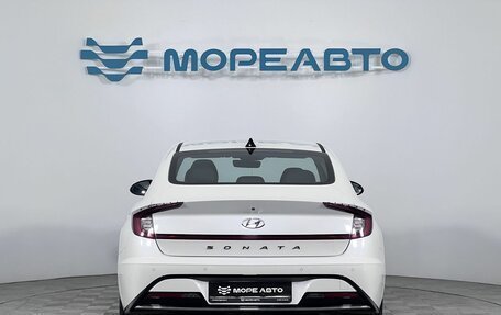 Hyundai Sonata VIII, 2021 год, 2 500 000 рублей, 6 фотография