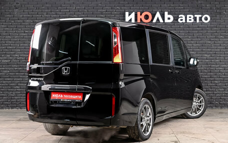 Honda Stepwgn IV рестайлинг, 2015 год, 1 550 000 рублей, 5 фотография