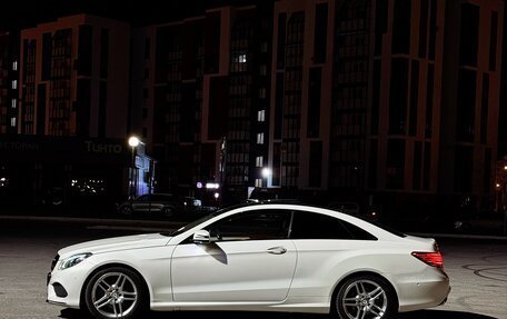 Mercedes-Benz E-Класс, 2014 год, 1 850 000 рублей, 2 фотография